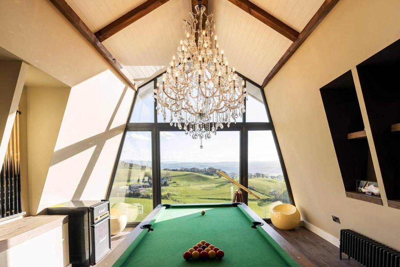 Clwyd Gate Manor Pool Sauna Hottub Cave Wales Ruthin Eksteriør billede