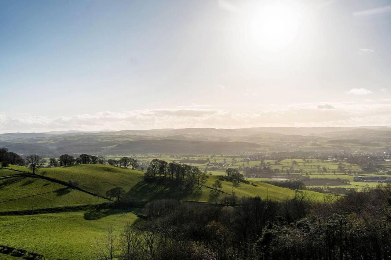 Clwyd Gate Manor Pool Sauna Hottub Cave Wales Ruthin Eksteriør billede