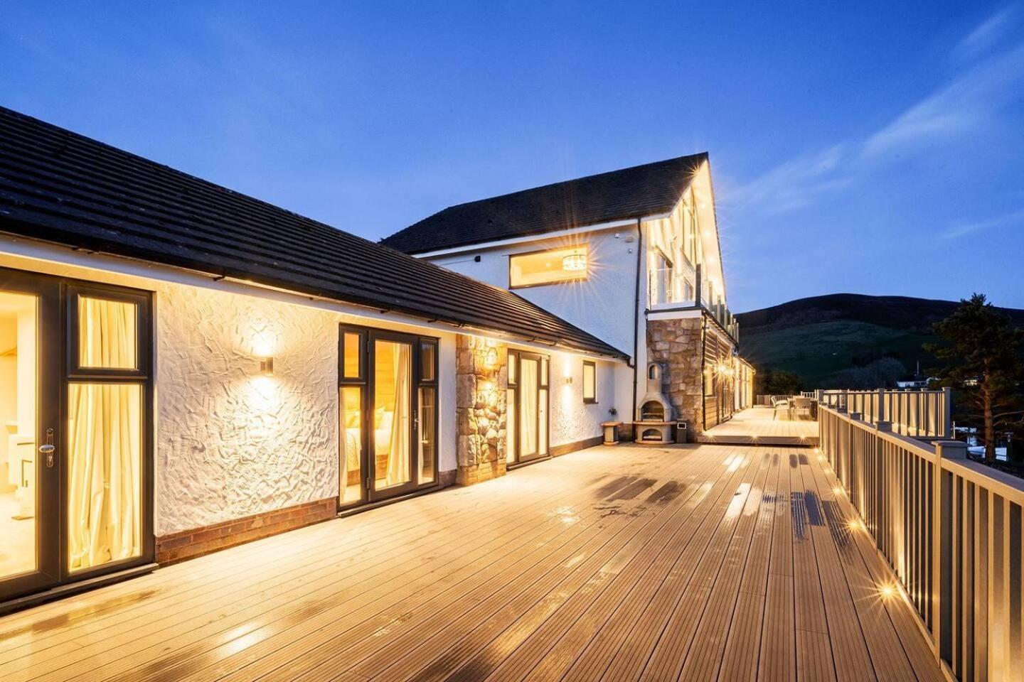 Clwyd Gate Manor Pool Sauna Hottub Cave Wales Ruthin Eksteriør billede